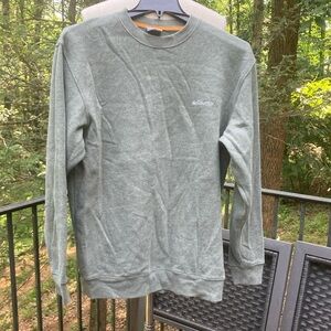 Columbia olive soft pullover sweater logo on front sz. L